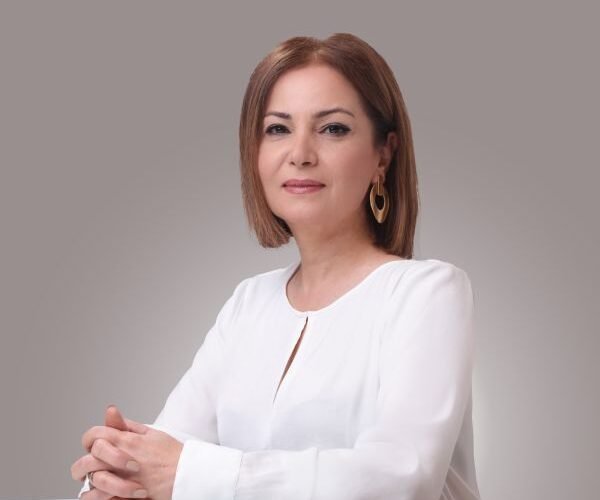 مشاور املاک فروزان یزدان  Forouzan Yazdan